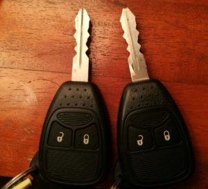 dos llaves de cpche